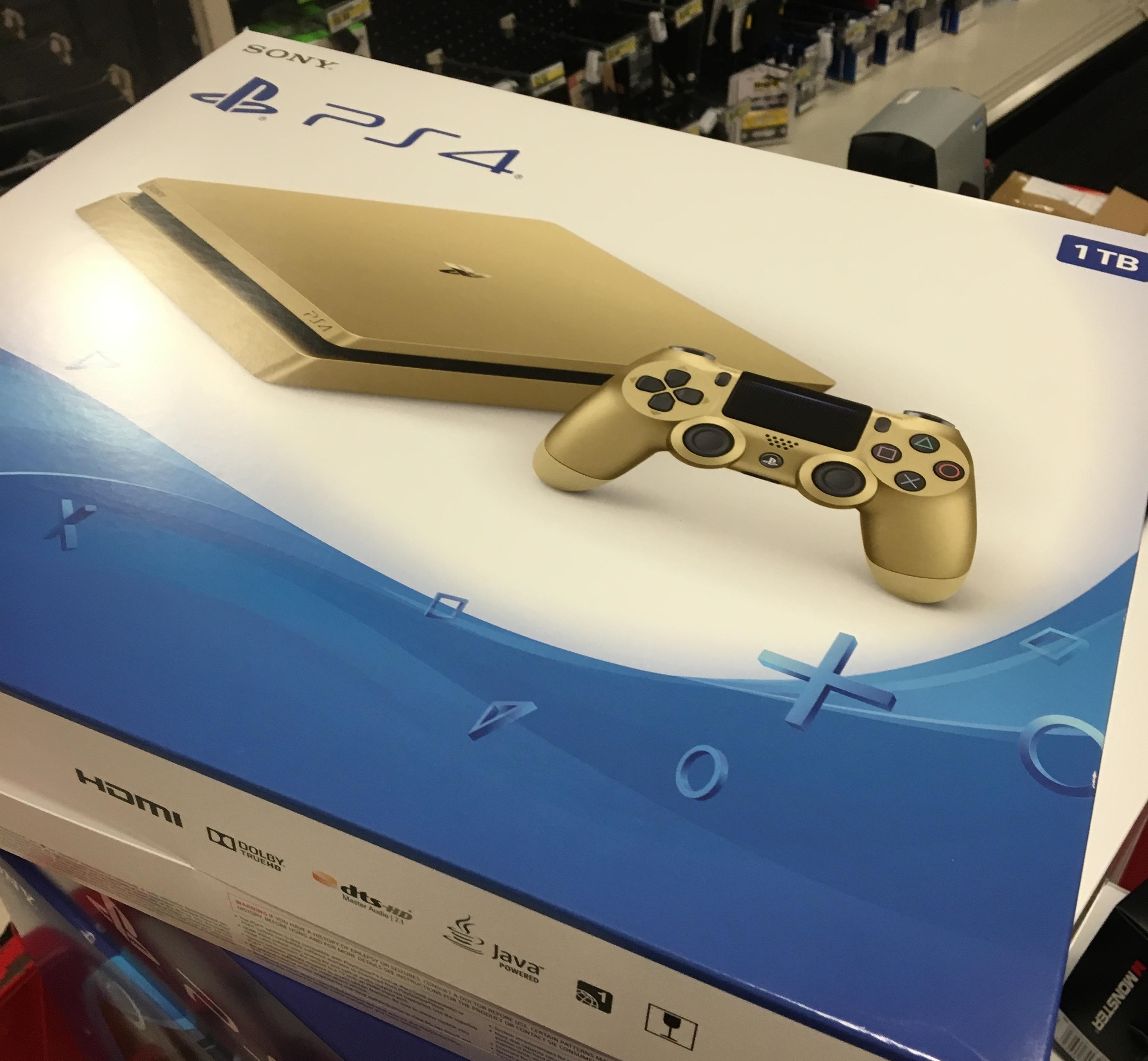 Konzole PS4 bude k dostání i ve zlaté barvě 145089