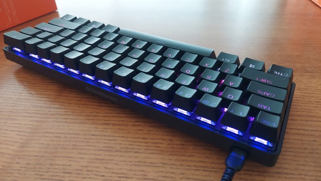SteelSeries Apex Pro Mini – 60% herní klávesnice s přizpůsobitelnými spínači key05